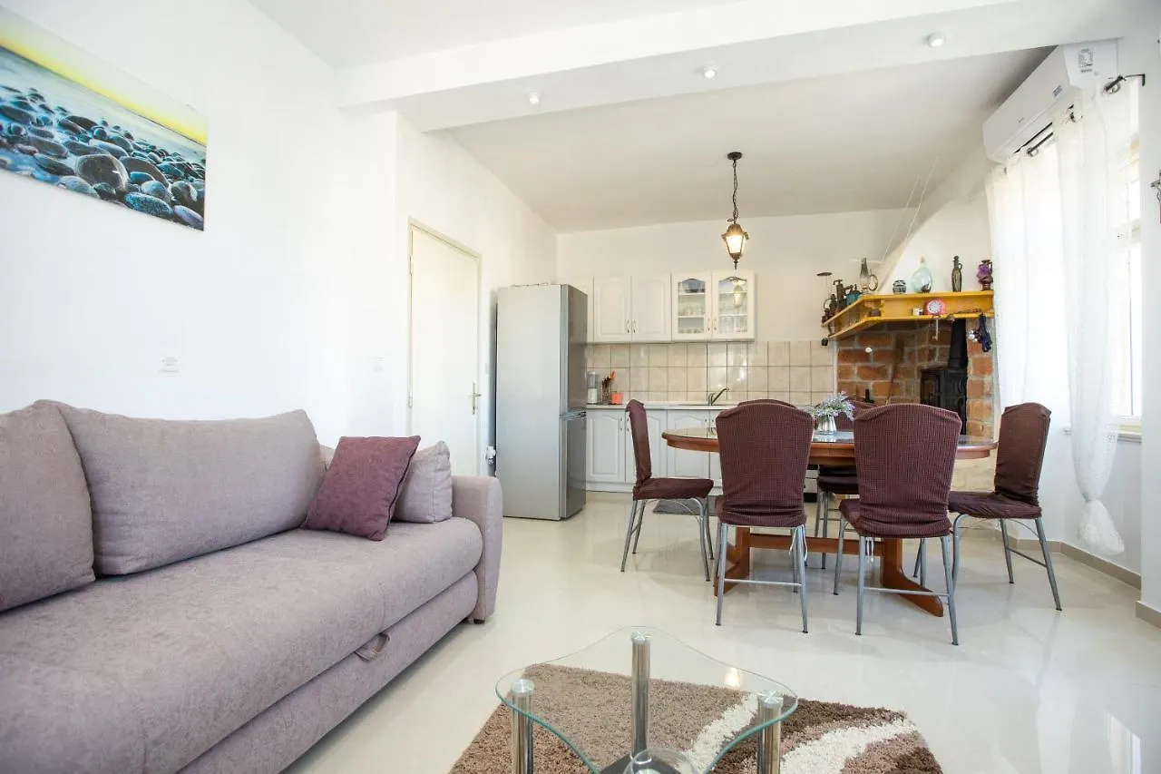 Apartment Brunac Brbinj 0*,  Хорватия