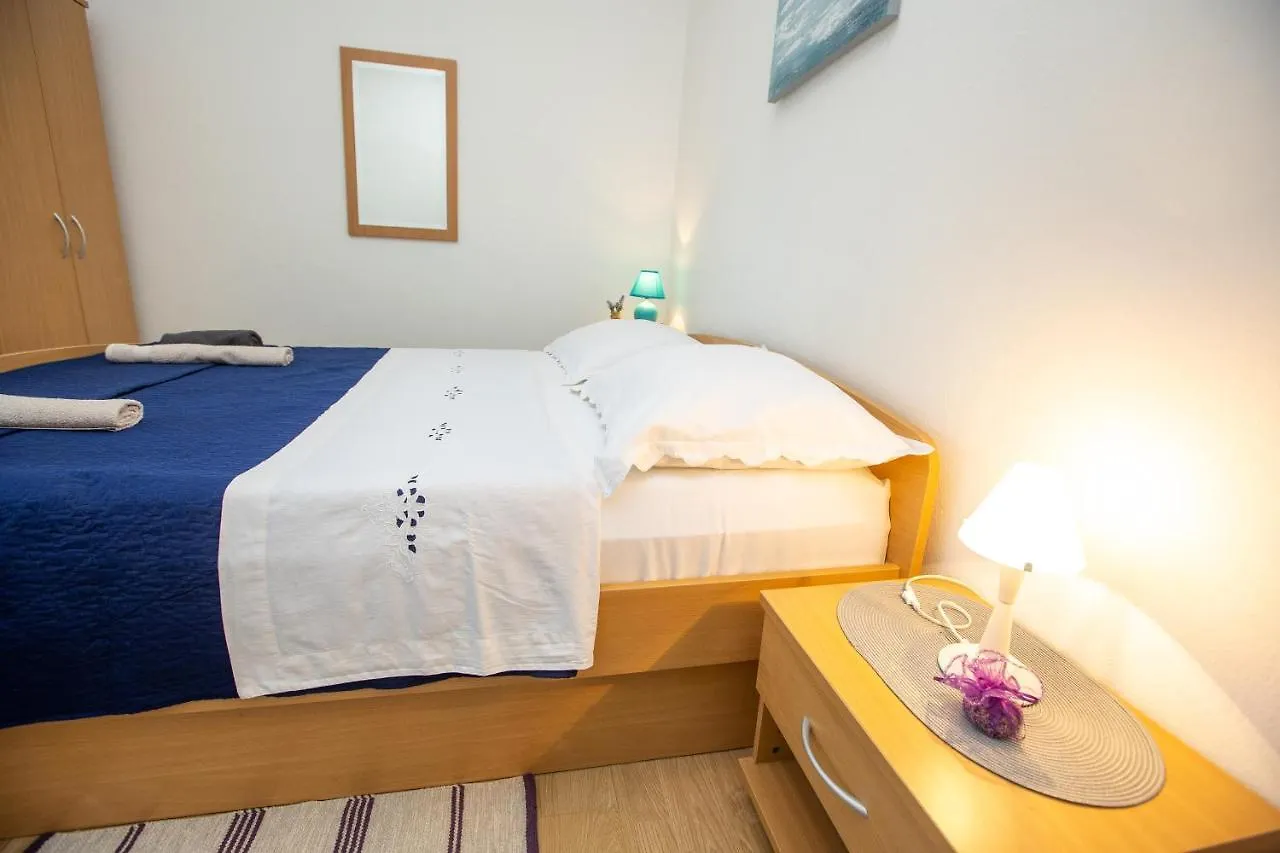 Apartment Brunac Brbinj