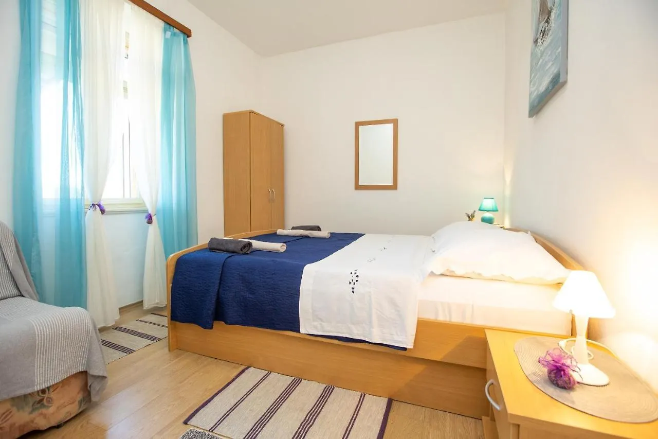 Apartment Brunac Brbinj