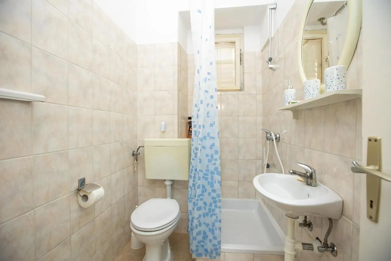 Apartment Brunac Brbinj